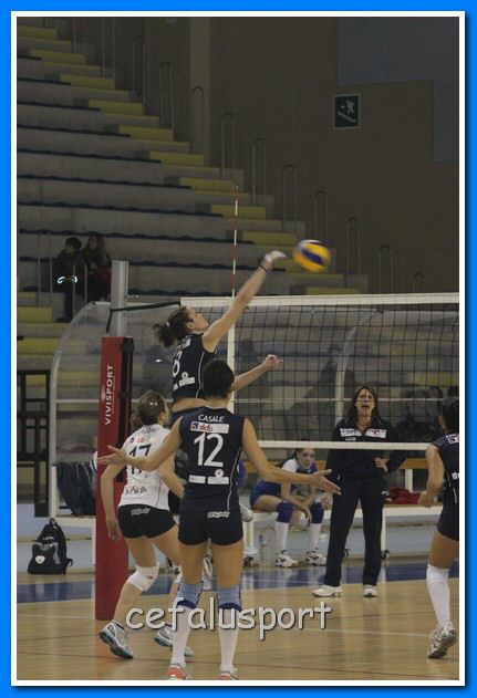 130120 volley2 100_tn.jpg
